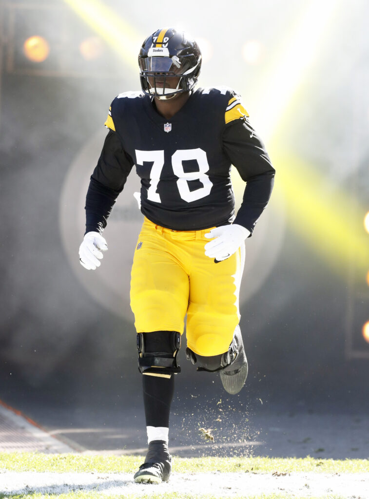 JUST IN:Steelers Will Not Extend G James Daniels In 2024